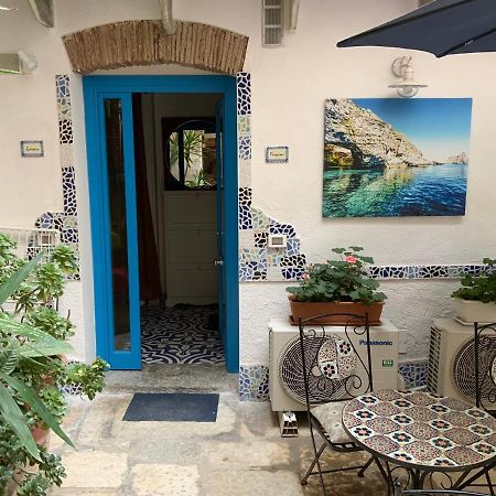 Cortile Azzurro Hotel Trapani Exterior photo