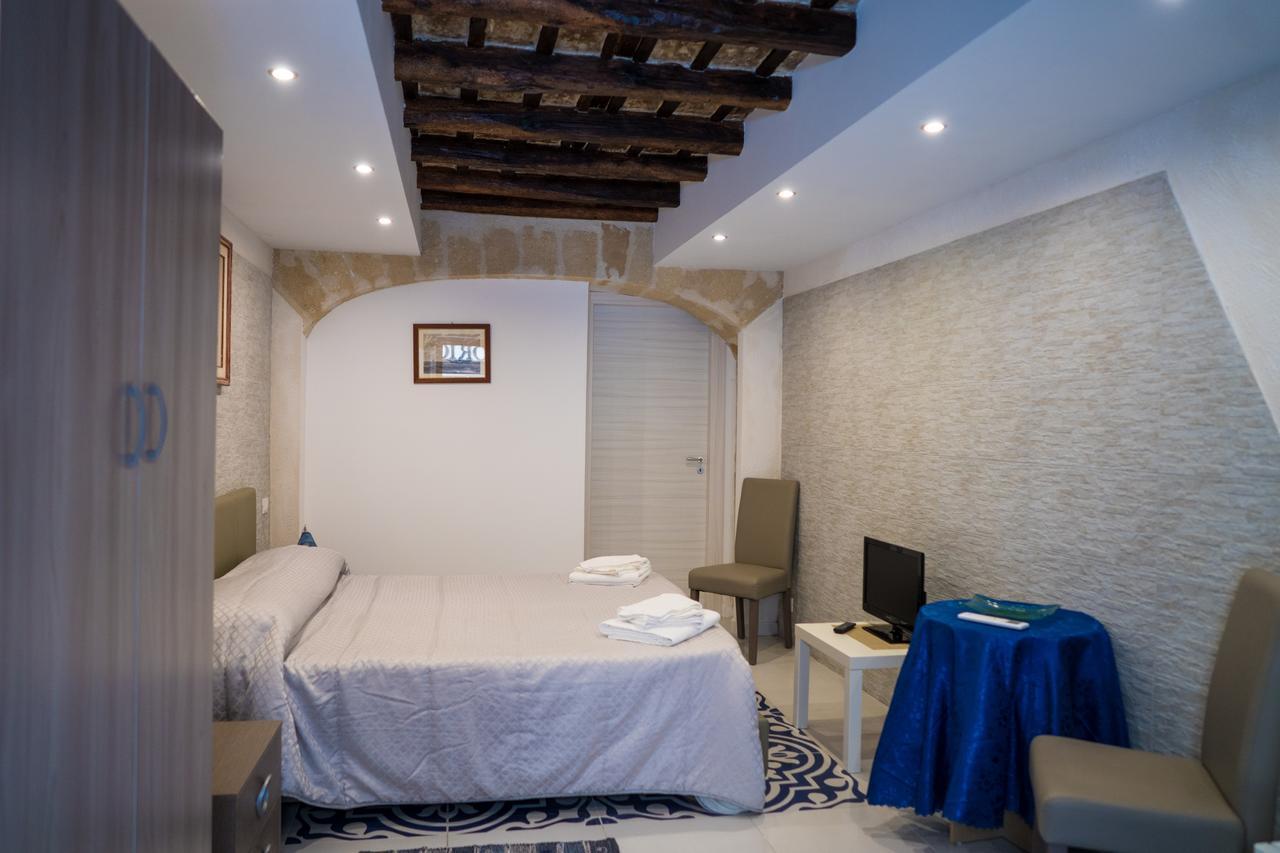 Cortile Azzurro Hotel Trapani Exterior photo